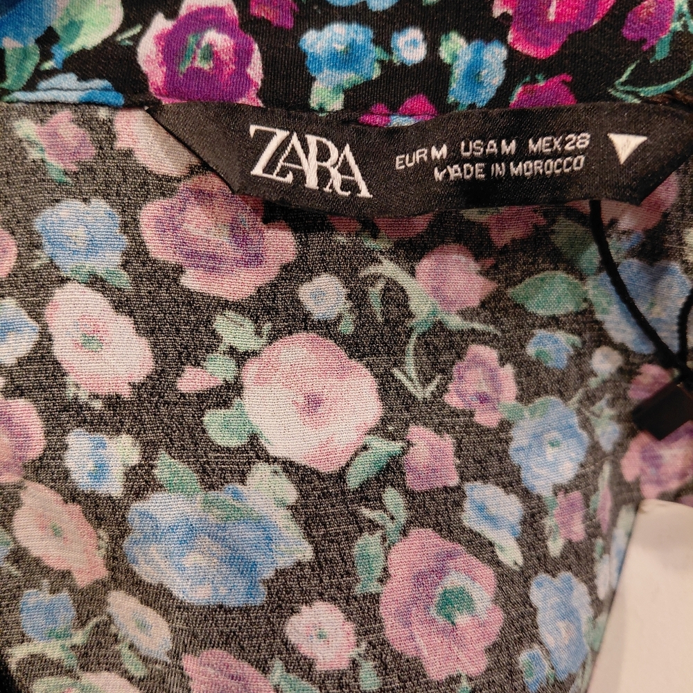 NWT Zara Floral Satin Mini Dress Ruffled Blogger Favorite V-Neck Size M - Picture 2 of 2